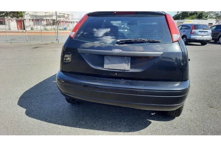 $2995 : 2006 Focus image 5