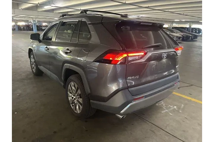 $32995 : Toyota RAV4 2022 Limited 4dr image 3