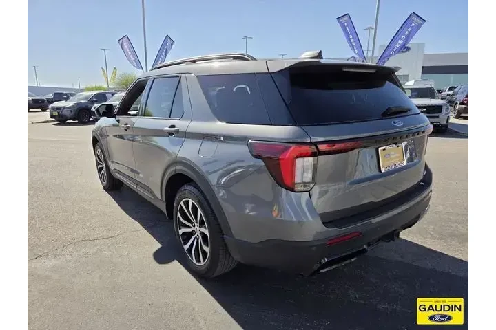 $39900 : Ford Explorer 2025 AWD ST-Li image 5