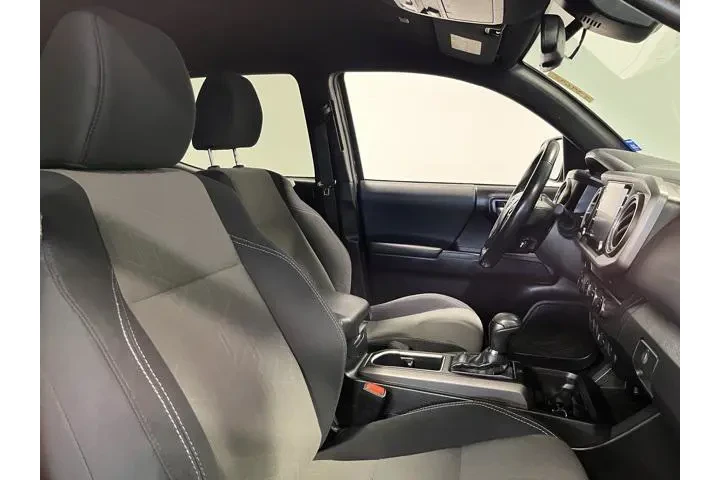 $37512 : Toyota Tacoma 2021 4x4 TRD S image 10