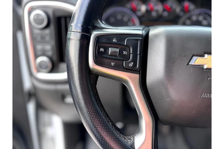 2020 Silverado 2500 LTZ image 9