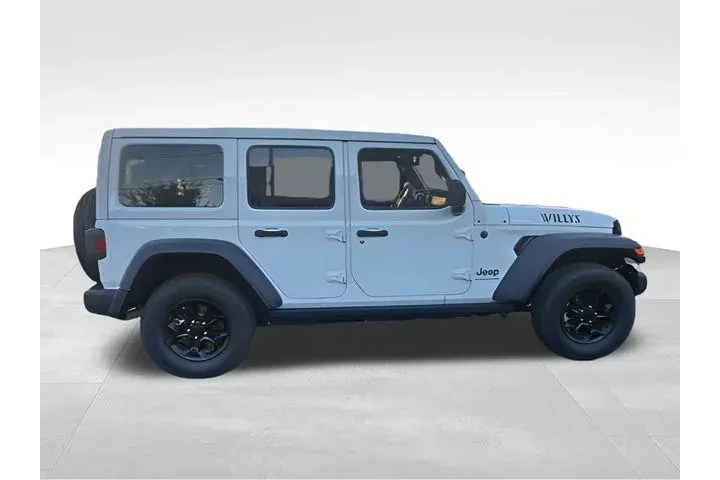 $23444 : Jeep Wrangler 2023 4x4 Willy image 2