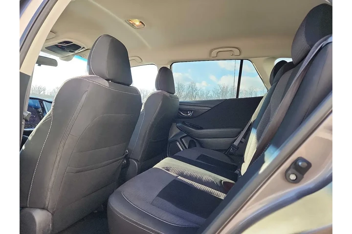 $21674 : Subaru Outback 2022 AWD Prem image 10