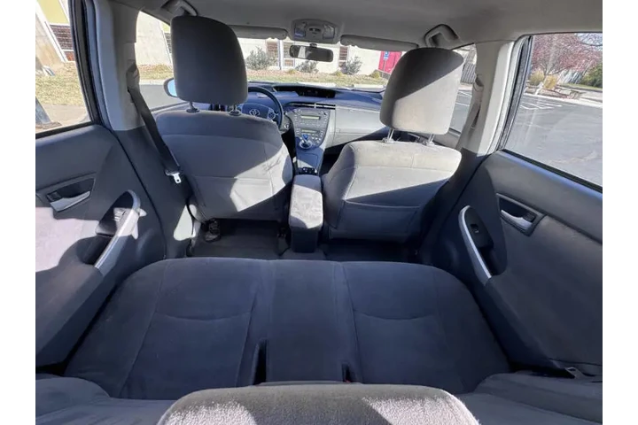 $3999 : 2010 Prius II image 9