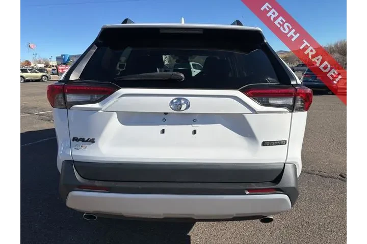 $31007 : Toyota RAV4 2023 AWD Adventu image 3