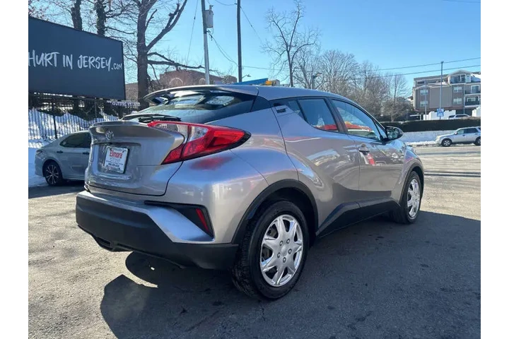 $12499 : 2019 C-HR LE image 7
