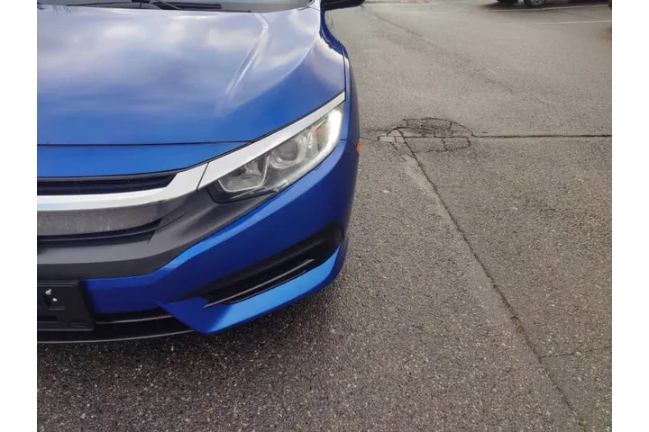 $11900 : 2017 Civic LX-P image 4