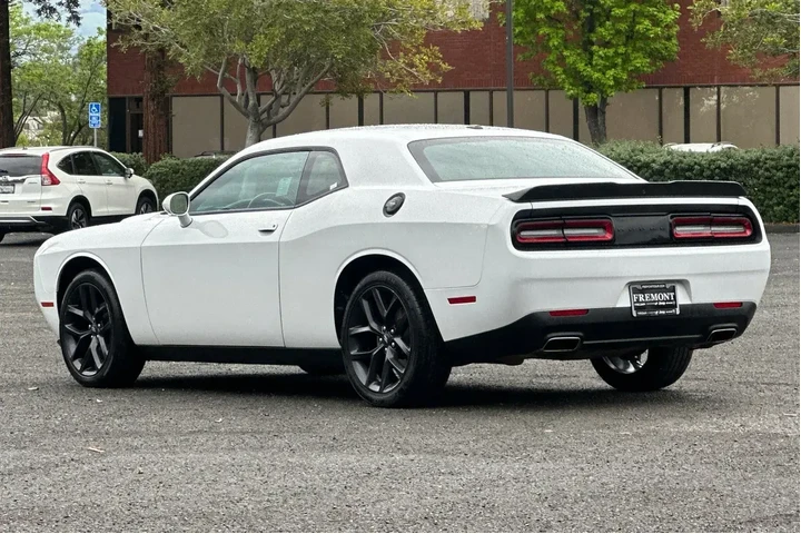 $23487 : Dodge Challenger 2022 SXT 2d image 5