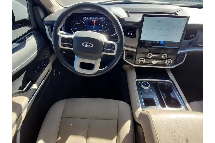 $35998 : Ford Expedition 2022 4x2 XLT image 6