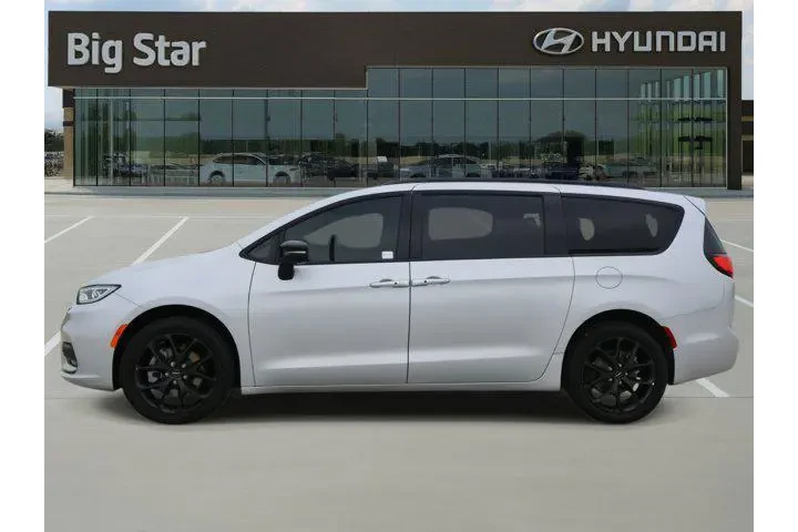 $38988 : Chrysler Pacifica 2024 AWD L image 2