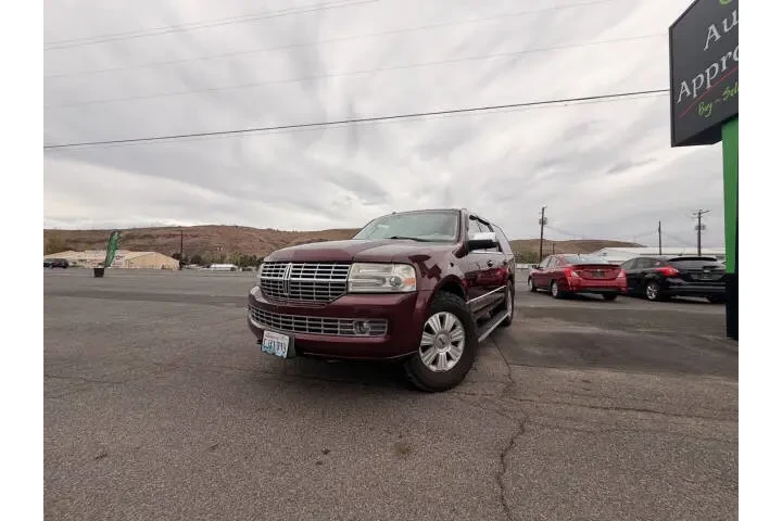 $3995 : 2010 Navigator Base image 4