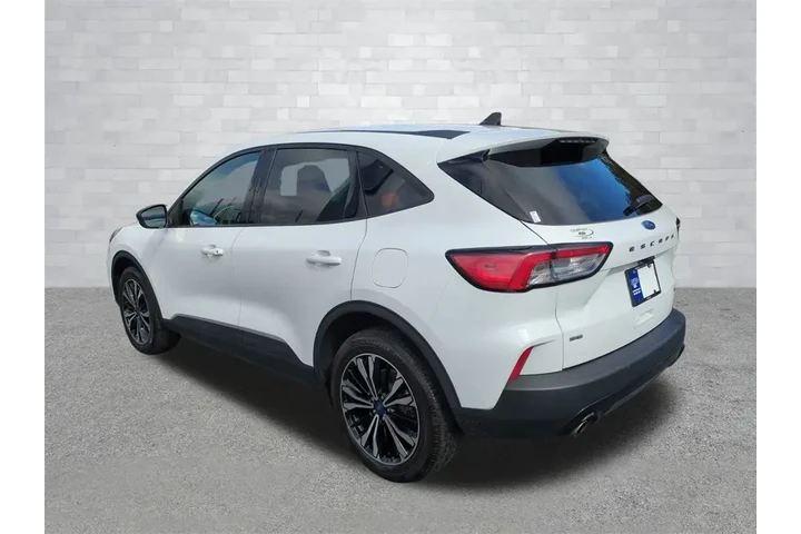 $18587 : Ford Escape 2022 AWD SE 4dr image 6