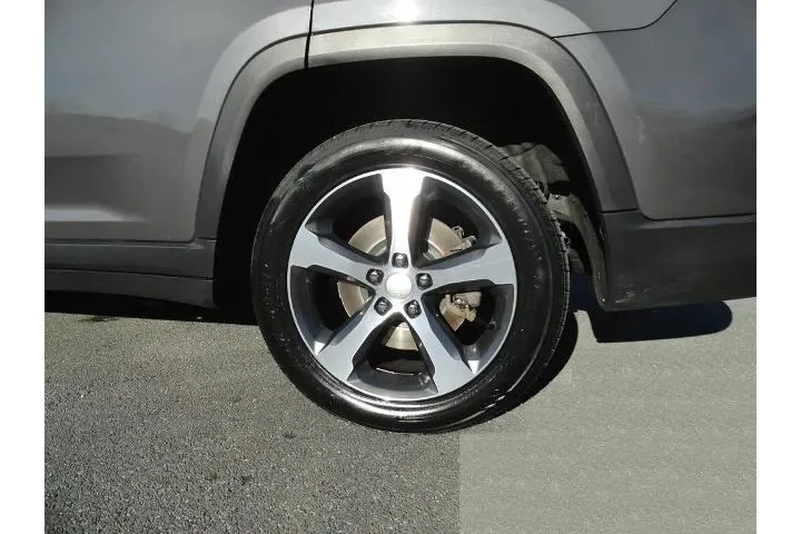 $31999 : Jeep Grand Cherokee L 2023 4 image 9