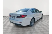 $32300 : BMW 5 Series 2023 AWD 530i x thumbnail