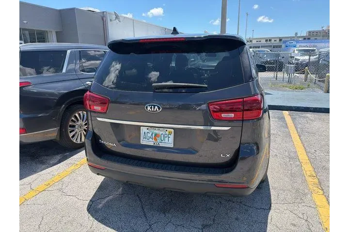 $15990 : Kia Sedona 2020 LX 4dr Mini- image 5
