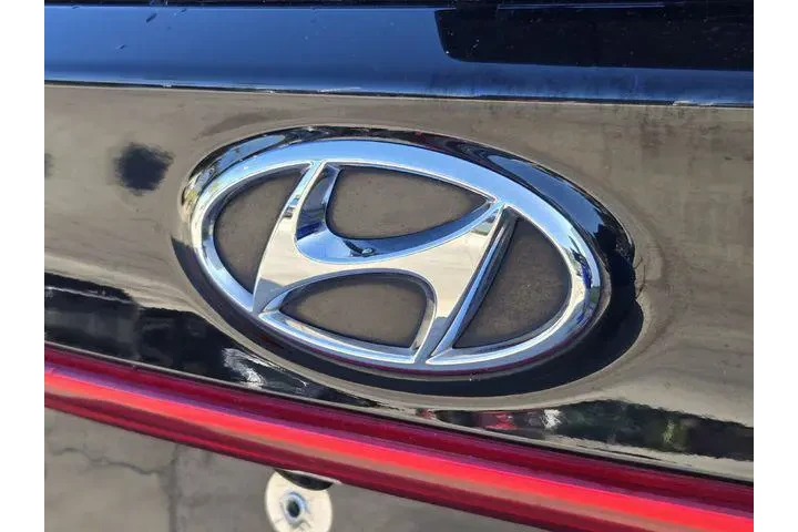 $17331 : Hyundai SANTA FE 2023 SEL 4d image 10