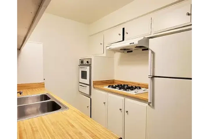 $950 : 1HAB $ 1BA CASA, LOS ÁNGELES image 1