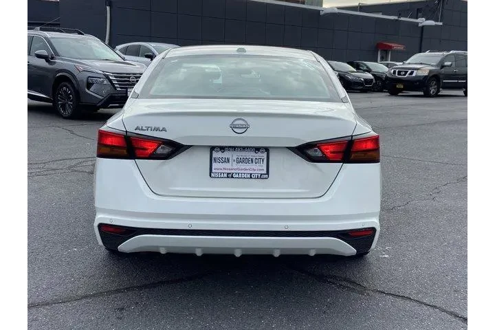 Nissan Altima 2025 2.5 SV 4d image 5