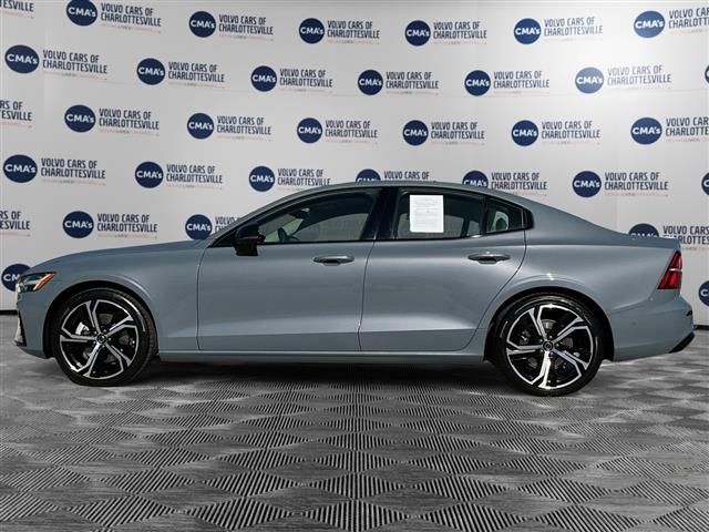 $44396 : PRE-OWNED 2024 VOLVO S60 B5 P image 2