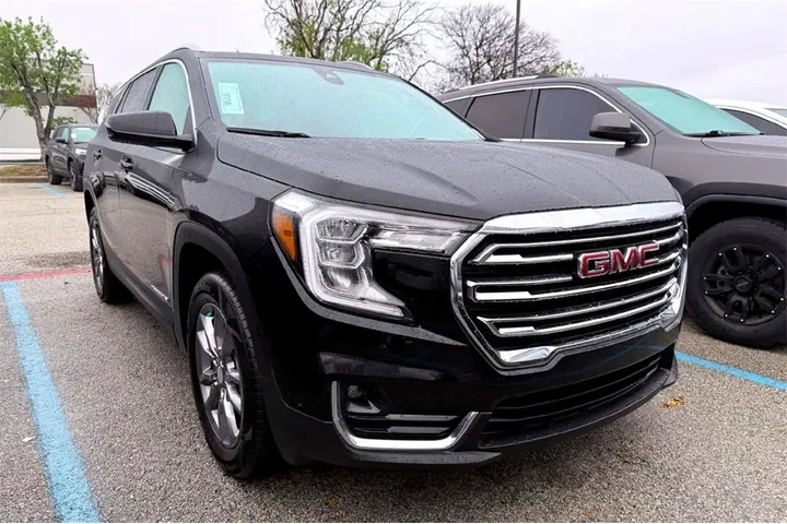 $20781 : GMC Terrain 2024 AWD SLT 4dr image 1