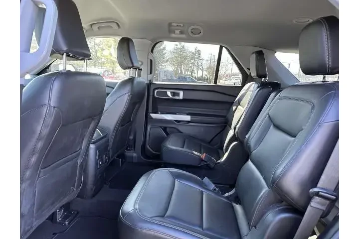 $26999 : Ford Explorer 2022 AWD XLT 4 image 10