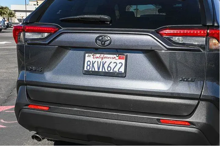 $21988 : Toyota RAV4 2019 XLE 4dr SUV image 10