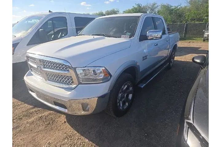 $24991 : Ram 1500 2016 4x2 Laramie 4d image 1