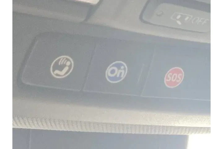 $31750 : GMC Sierra 1500 2019 4x4 Den image 8