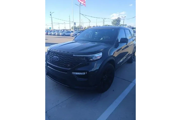 $39262 : Ford Explorer 2022 AWD ST 4d image 3