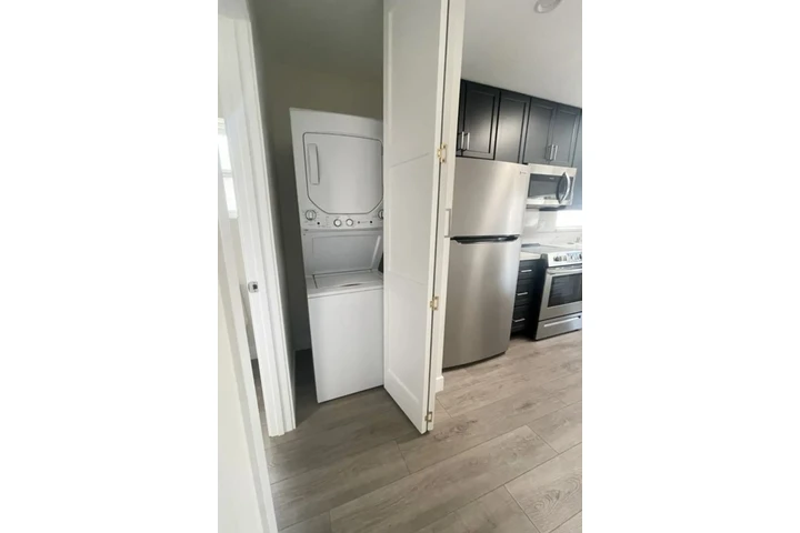 $1100 : EXCLUSIVO APTO DE 1 HABITACIÓN image 3