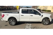 $39800 : Ford F-150 2022 4x4 XL 4dr S thumbnail
