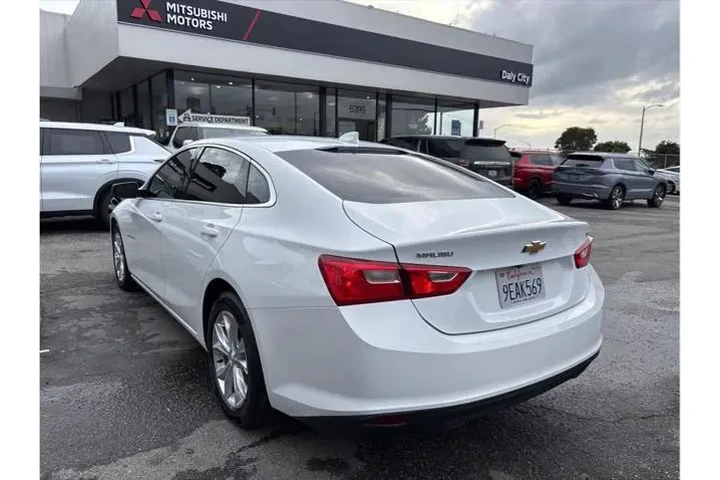 $18498 : Chevrolet Malibu 2023 LT 4dr image 4