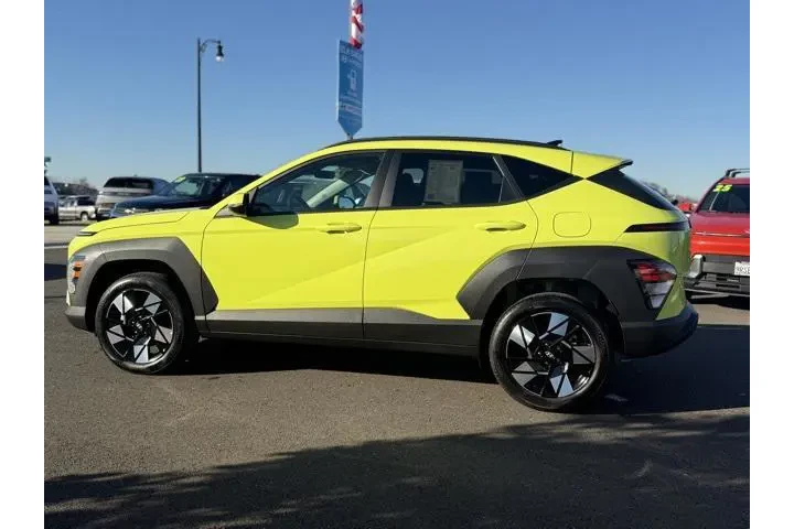 $27278 : Hyundai KONA 2025 AWD SEL Co image 6