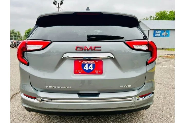 $25995 : 2023 GMC Terrain Denali AWD image 6