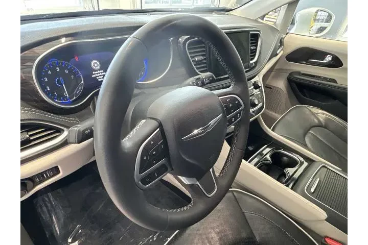 $32930 : Chrysler Pacifica 2022 Limit image 9