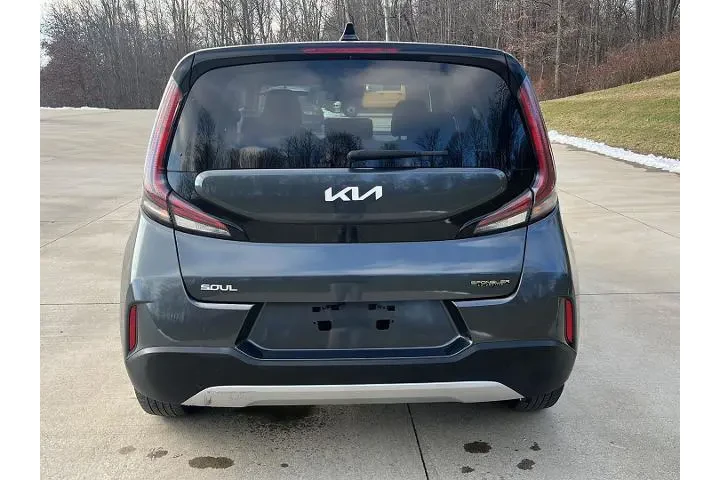 $17900 : Kia Soul 2024 S 4dr Crossove image 6