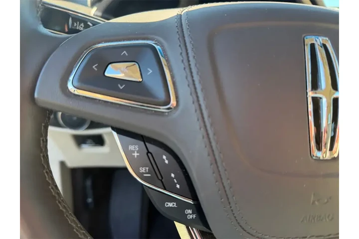 $24000 : Lincoln MKZ 2019 Reserve II image 7