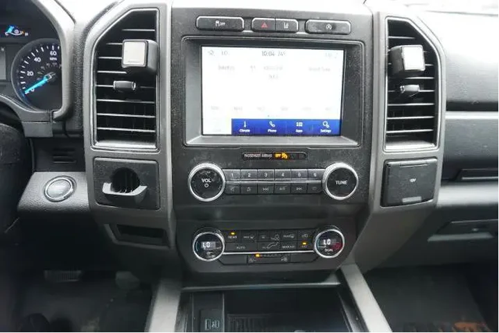 $20988 : Ford Expedition 2020 4x2 XLT image 8