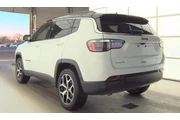 $23990 : Jeep Compass 2025 4x4 Limite thumbnail