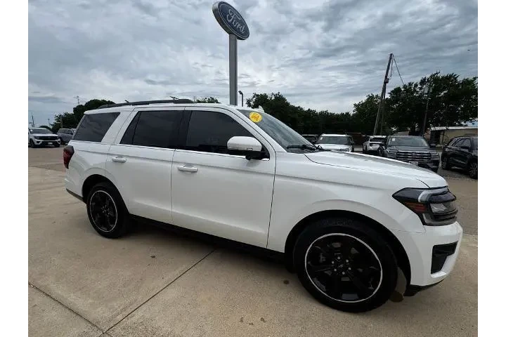 $37195 : Ford Expedition 2023 4x2 Lim image 5