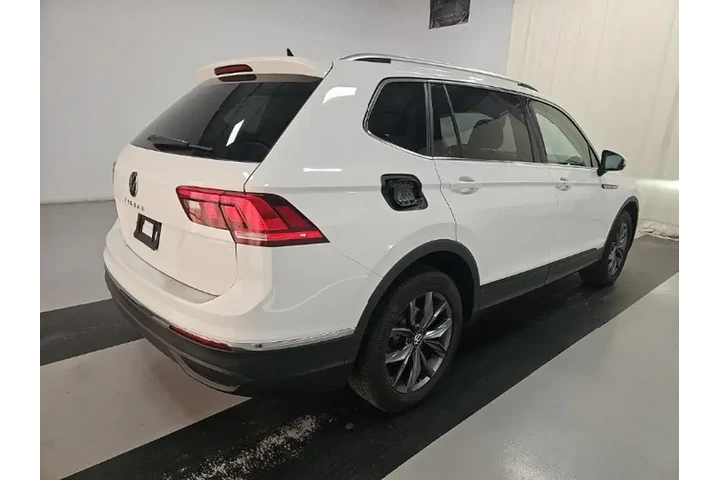 $18590 : Volkswagen Tiguan 2024 Wolfs image 4