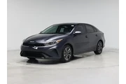 $17998 : Kia Forte 2023 LXS 4dr Sedan thumbnail