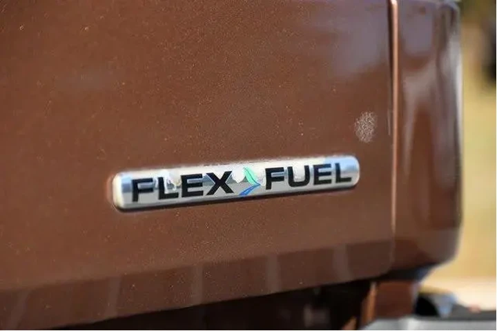 $12888 : Ford F-150 2012 4x4 XLT 4dr image 10