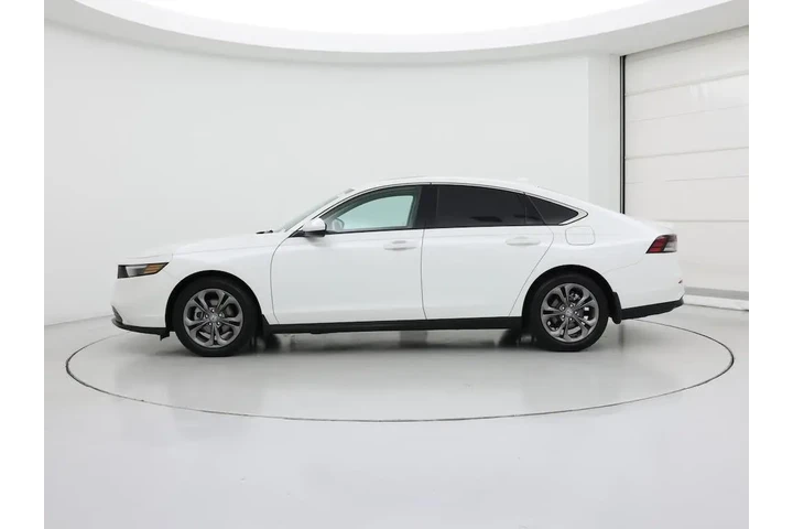 $27998 : Honda Accord 2024 EX 4dr Sed image 3