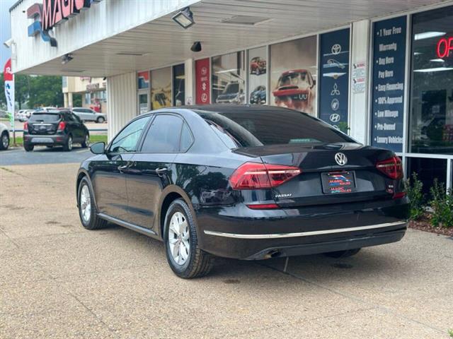 $15900 : 2018 Passat 2.0T S image 7