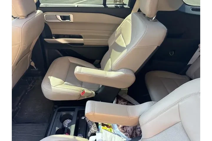 $25773 : Ford Explorer 2021 AWD Limit image 9