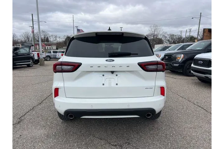 $25350 : Ford Escape 2024 AWD ST-Line image 5