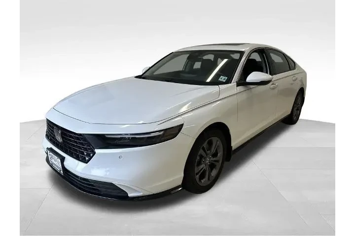 $27498 : Honda Accord Hybrid 2023 EX- image 4