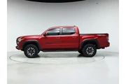 $31998 : Toyota Tacoma 2022 4x2 TRD O thumbnail