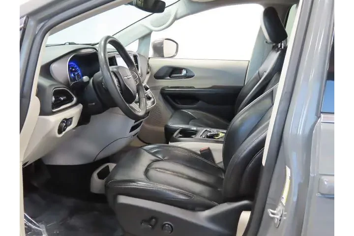 $23995 : Chrysler Pacifica 2022 Touri image 7